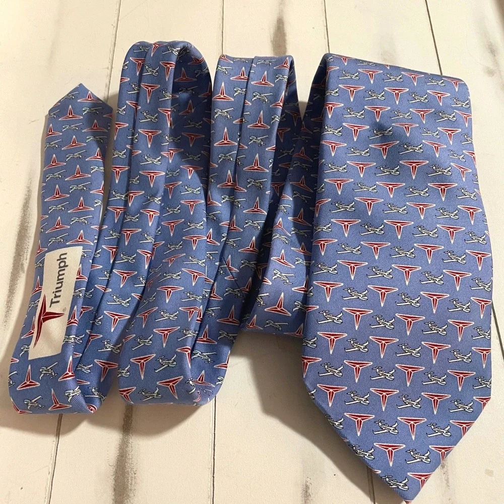 Vineyard Vines Custom Collection Triumph Necktie‎ Silk Blue Airplane Pilot